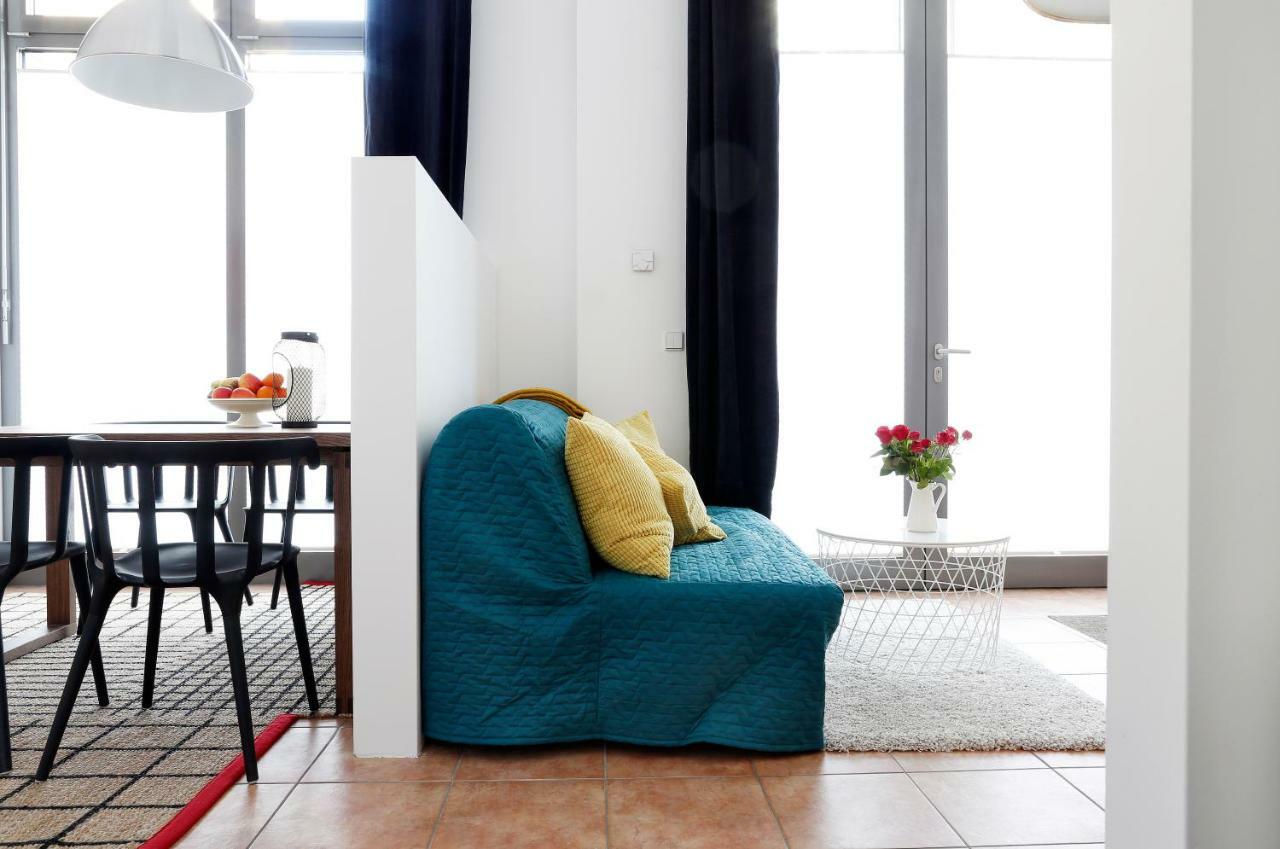Swine By Rockchair Apartments L Superhost Status L Cozy Family & Business Flair In City Center "Mitte" Modern Studio Boxspringbed Welcomes You! Berlin Eksteriør billede